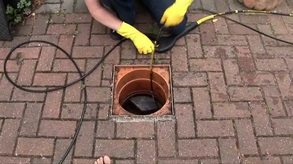 how to unblock a blocked drain outside a salisbury property